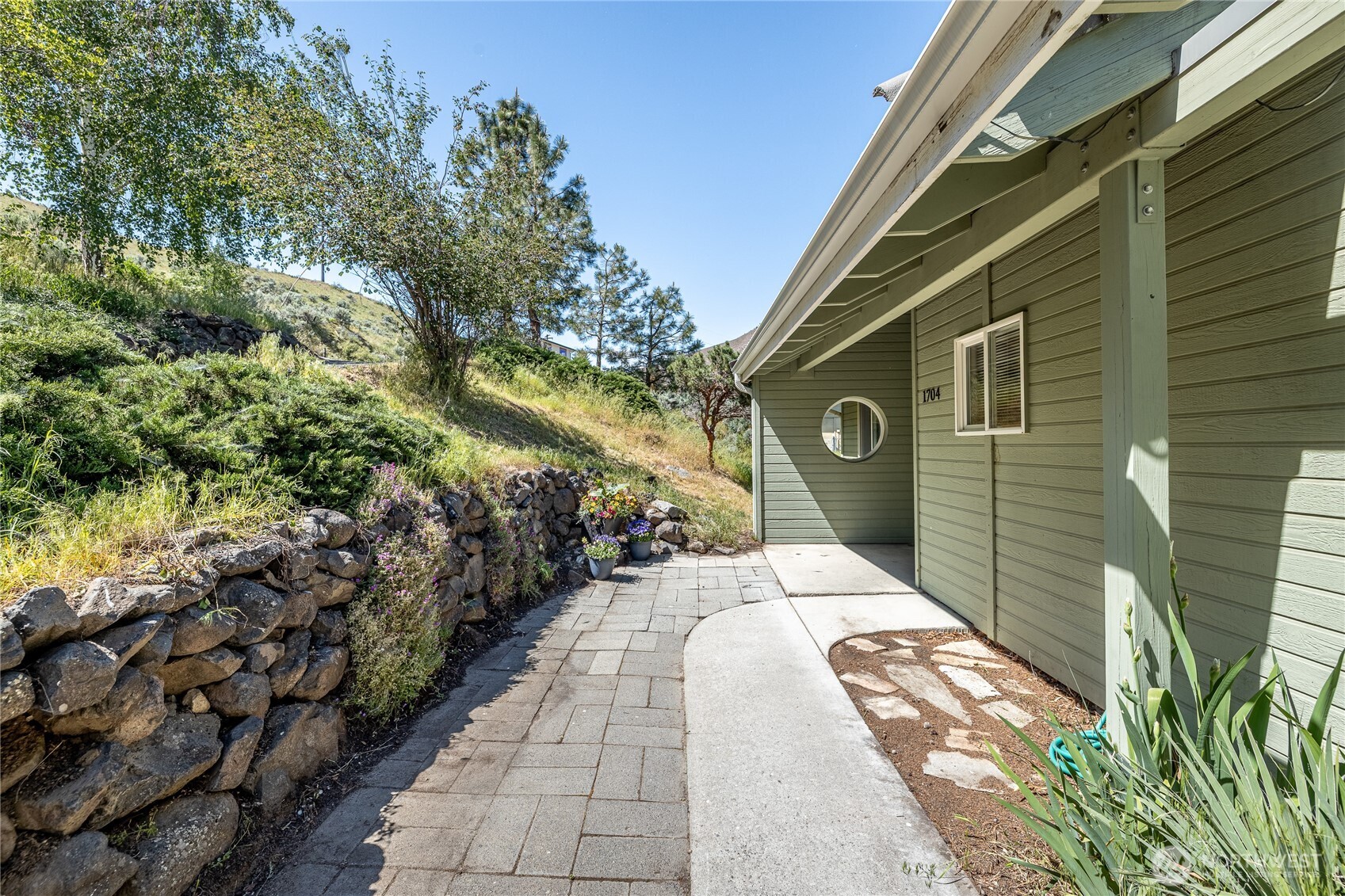 1704 Skyline Drive , Wenatchee, WA 98801