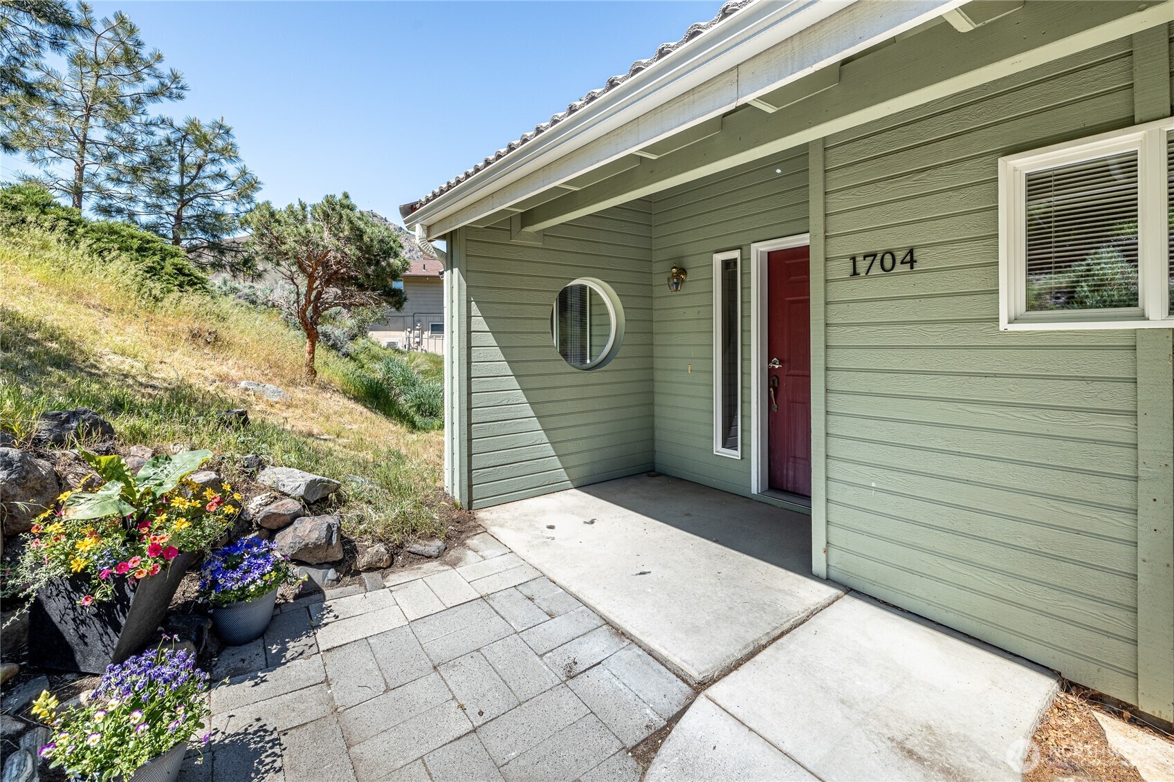 1704 Skyline Drive , Wenatchee, WA 98801