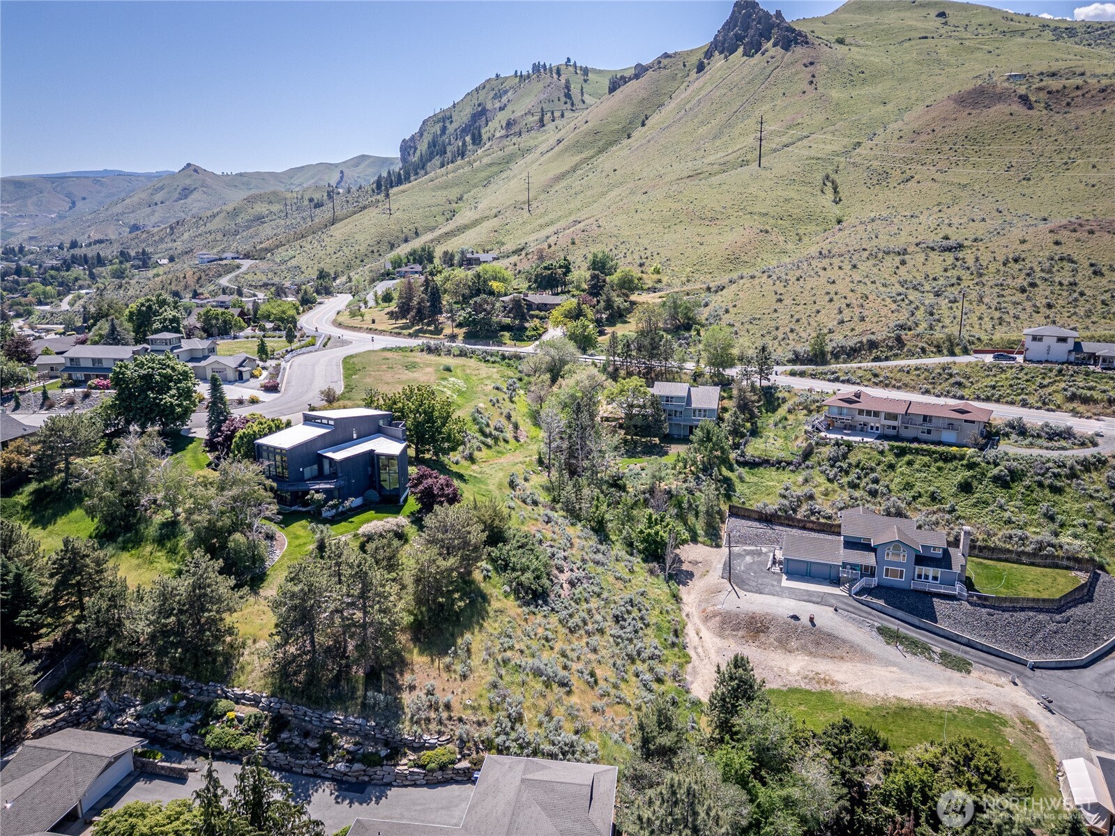 1704 Skyline Drive , Wenatchee, WA 98801