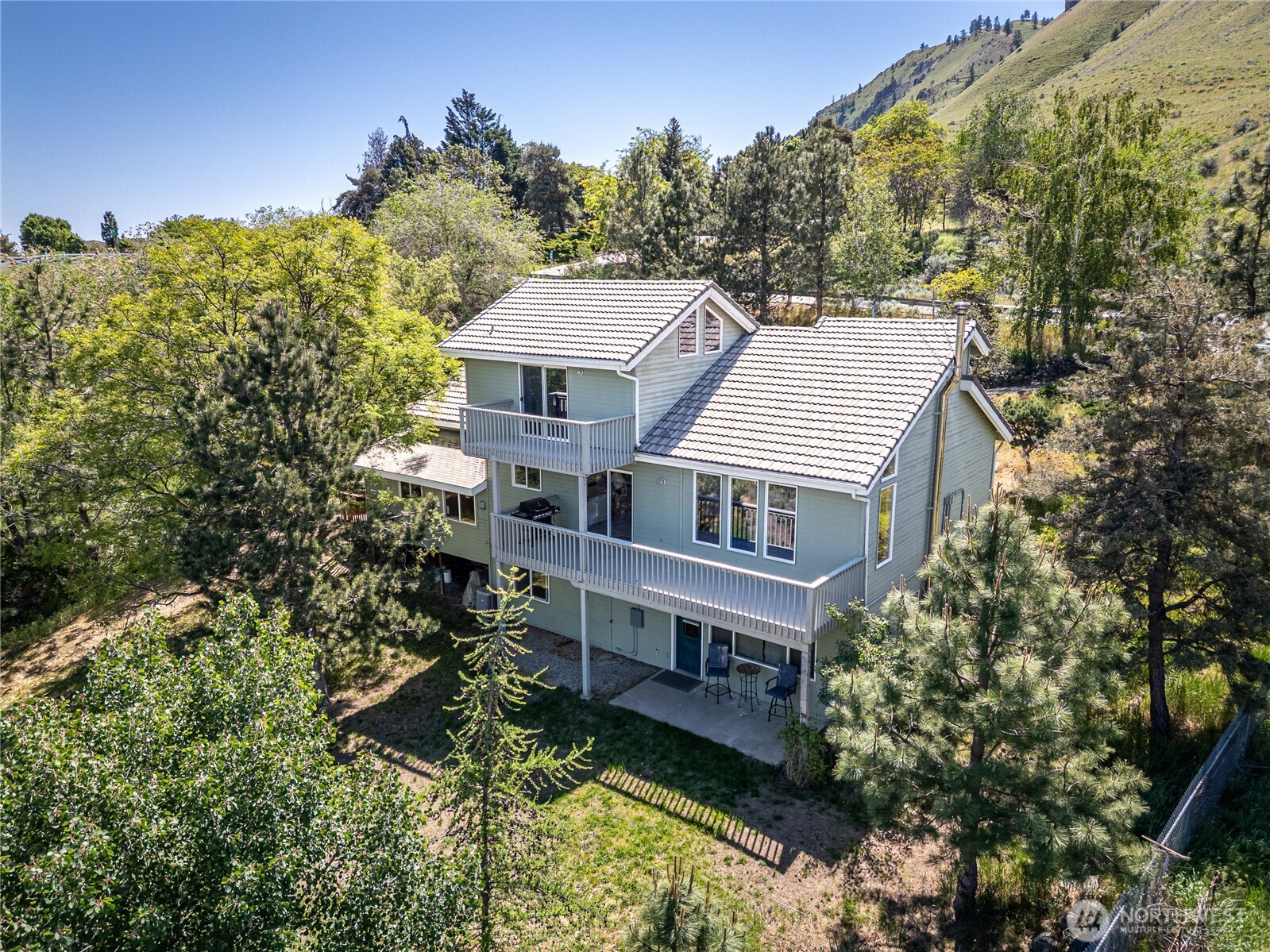 1704 Skyline Drive , Wenatchee, WA 98801