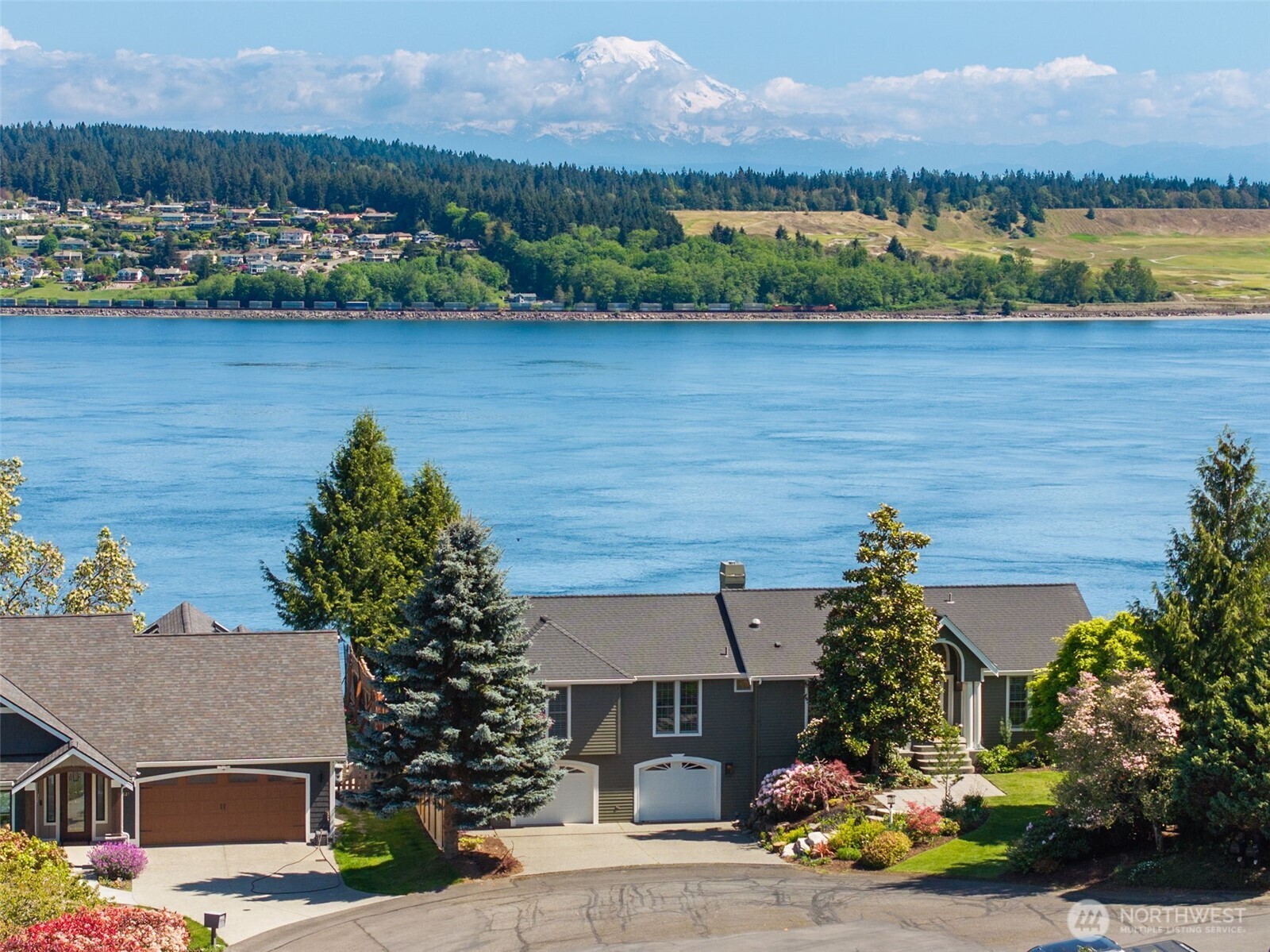 1529 13th Court , Fox Island, WA 98333