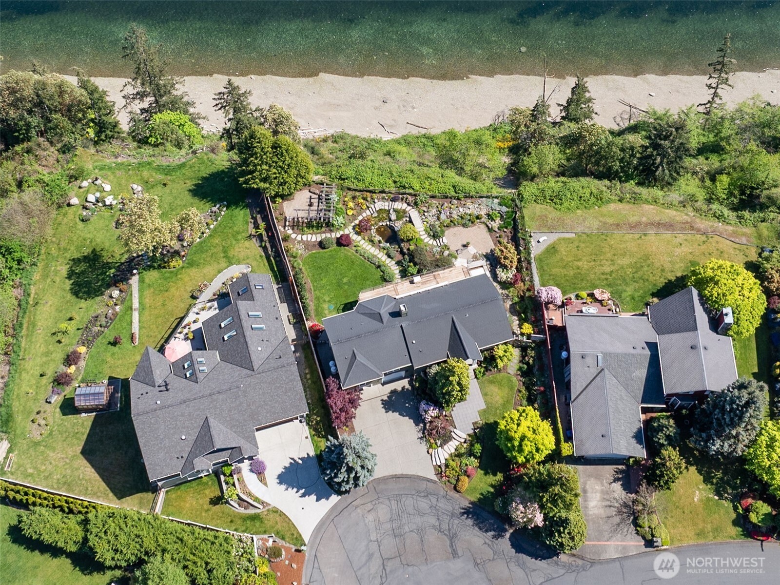 1529 13th Court , Fox Island, WA 98333