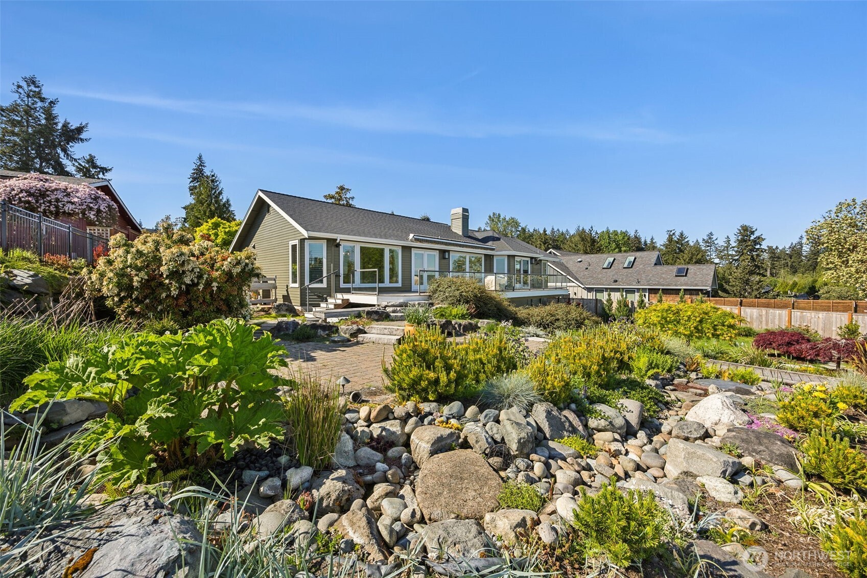 1529 13th Court , Fox Island, WA 98333