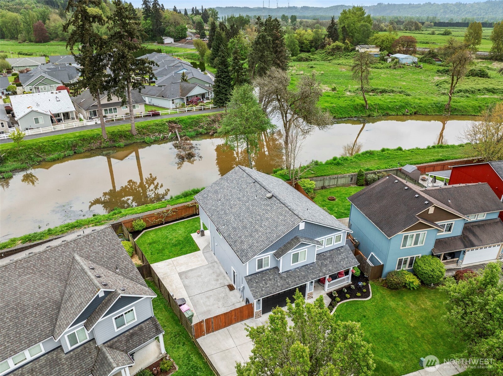 1826 Island Drive , Longview, WA 98632