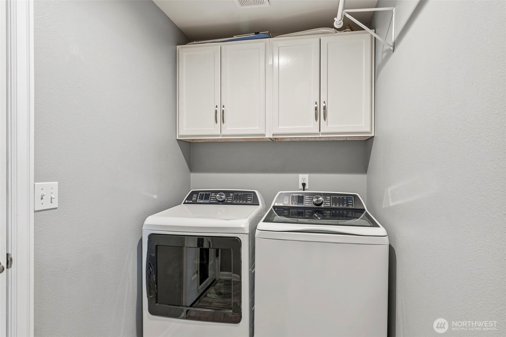 1826 Island Drive , Longview, WA 98632