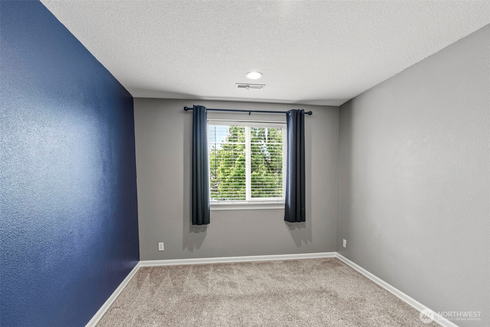 1826 Island Drive , Longview, WA 98632
