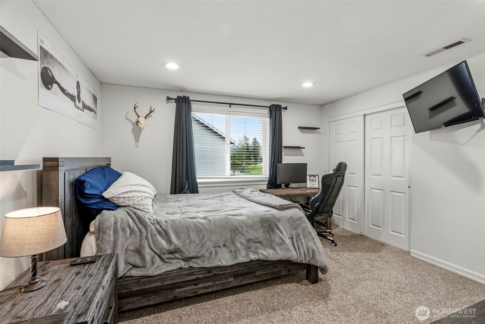 1826 Island Drive , Longview, WA 98632