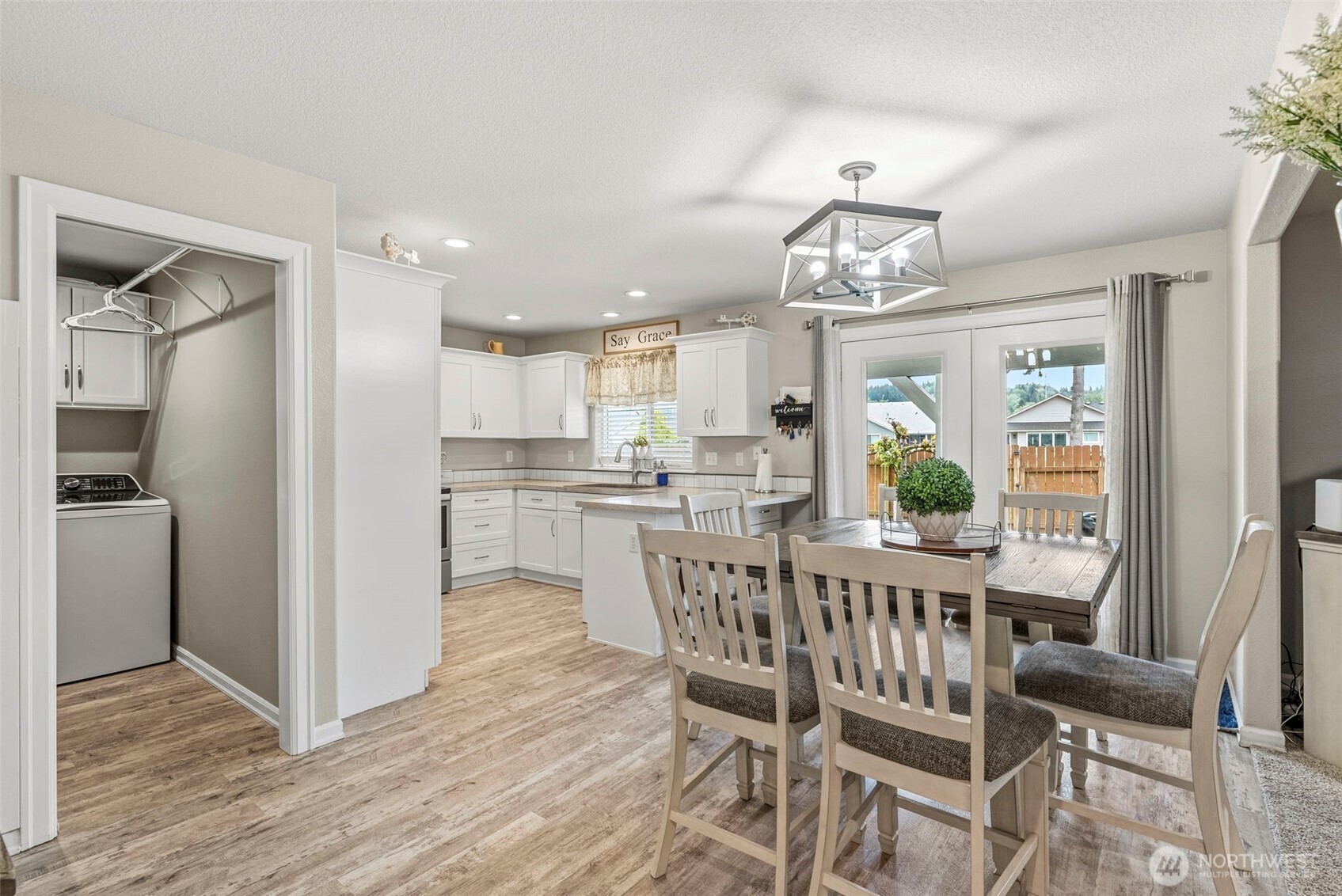 1826 Island Drive , Longview, WA 98632