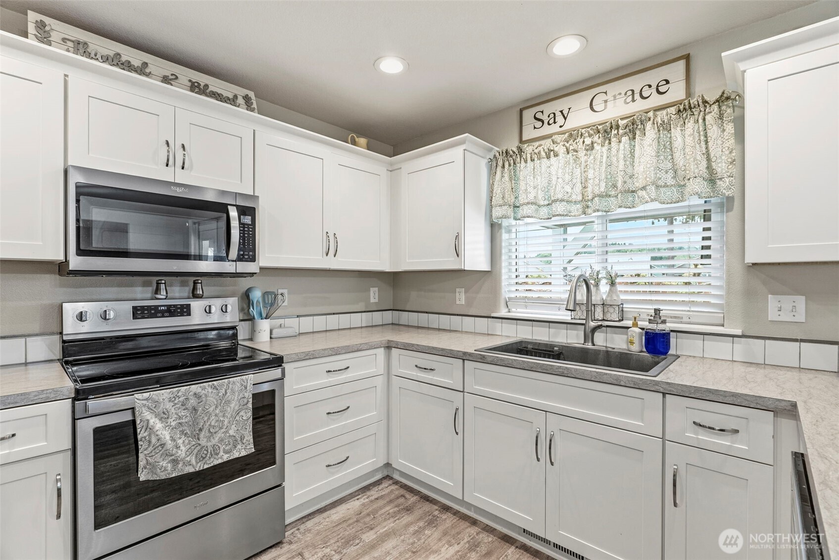 1826 Island Drive , Longview, WA 98632
