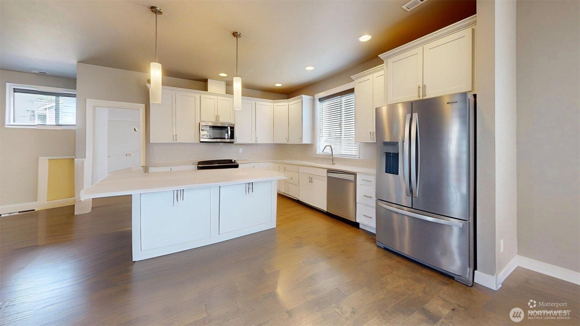 1115 NE Sockeye Court , Bremerton, WA 98311