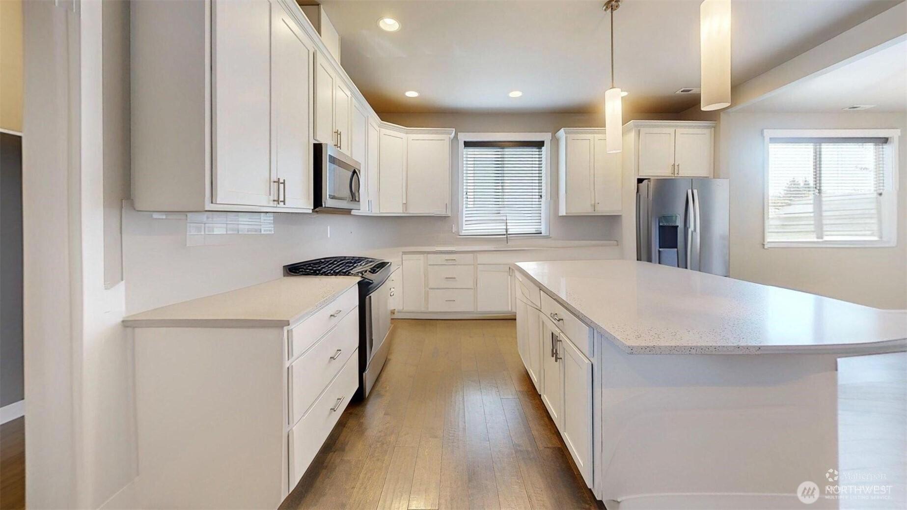 1115 NE Sockeye Court , Bremerton, WA 98311