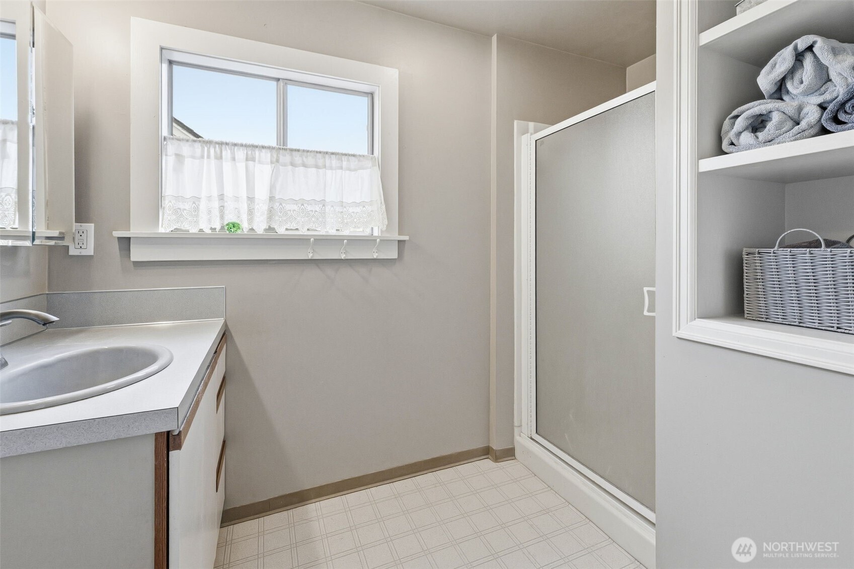3414 N 24th Street , Tacoma, WA 98406