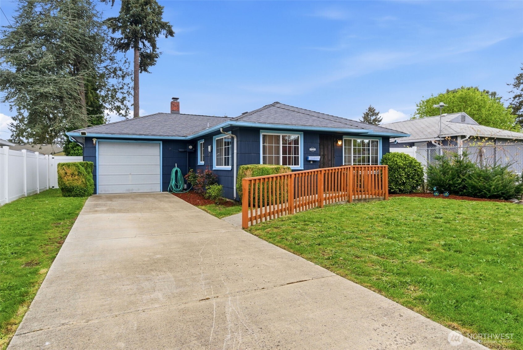 1205 118th Street S, Tacoma, WA 98444-2405