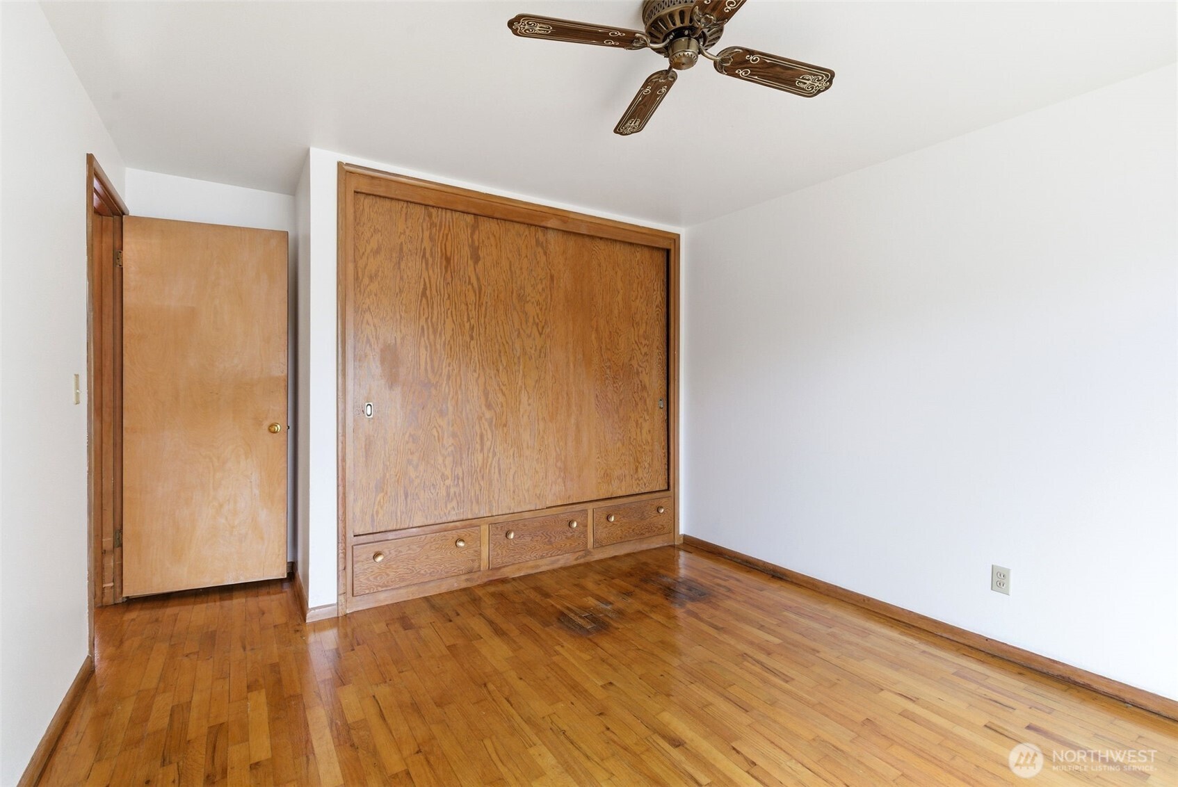 1205 118th Street S, Tacoma, WA 98444-2405