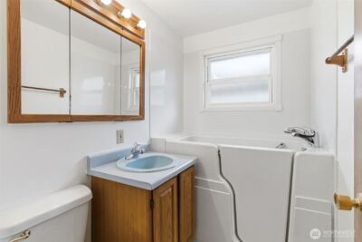 1205 118th Street S, Tacoma, WA 98444-2405 - Photo 16