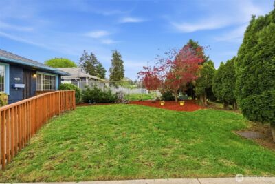 1205 118th Street S, Tacoma, WA 98444-2405 - Photo 3