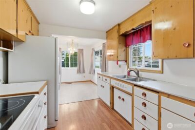 1205 118th Street S, Tacoma, WA 98444-2405 - Photo 10