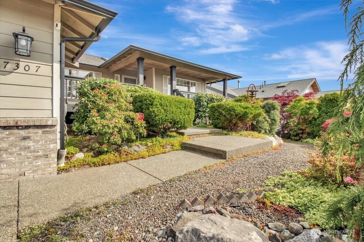 7307 76th Dr Drive NE, Marysville, WA 98270