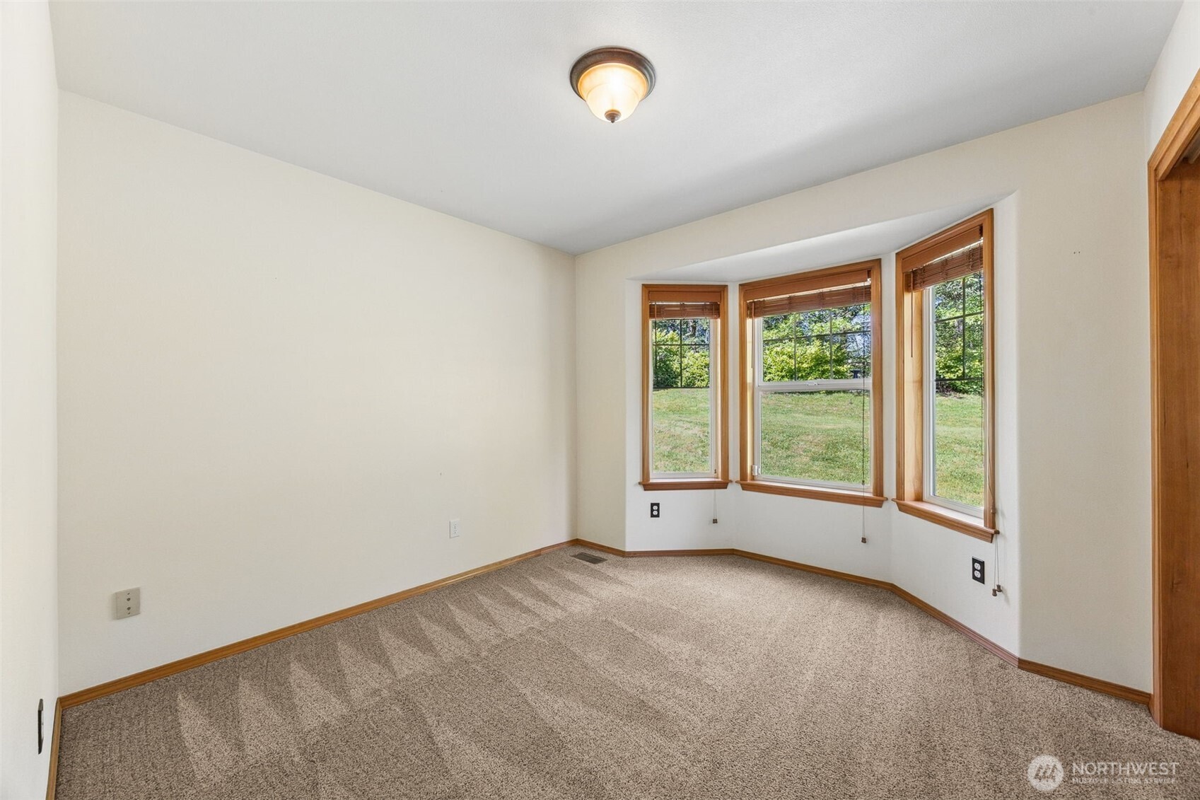 28711 30th Ave E , Spanaway, WA 98387