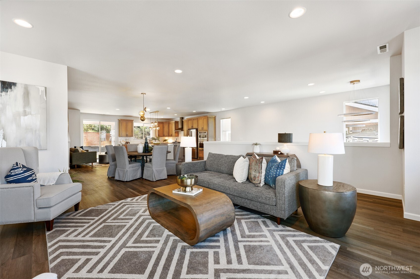 8396 28th Ct East , Edgewood, WA 98371-1924