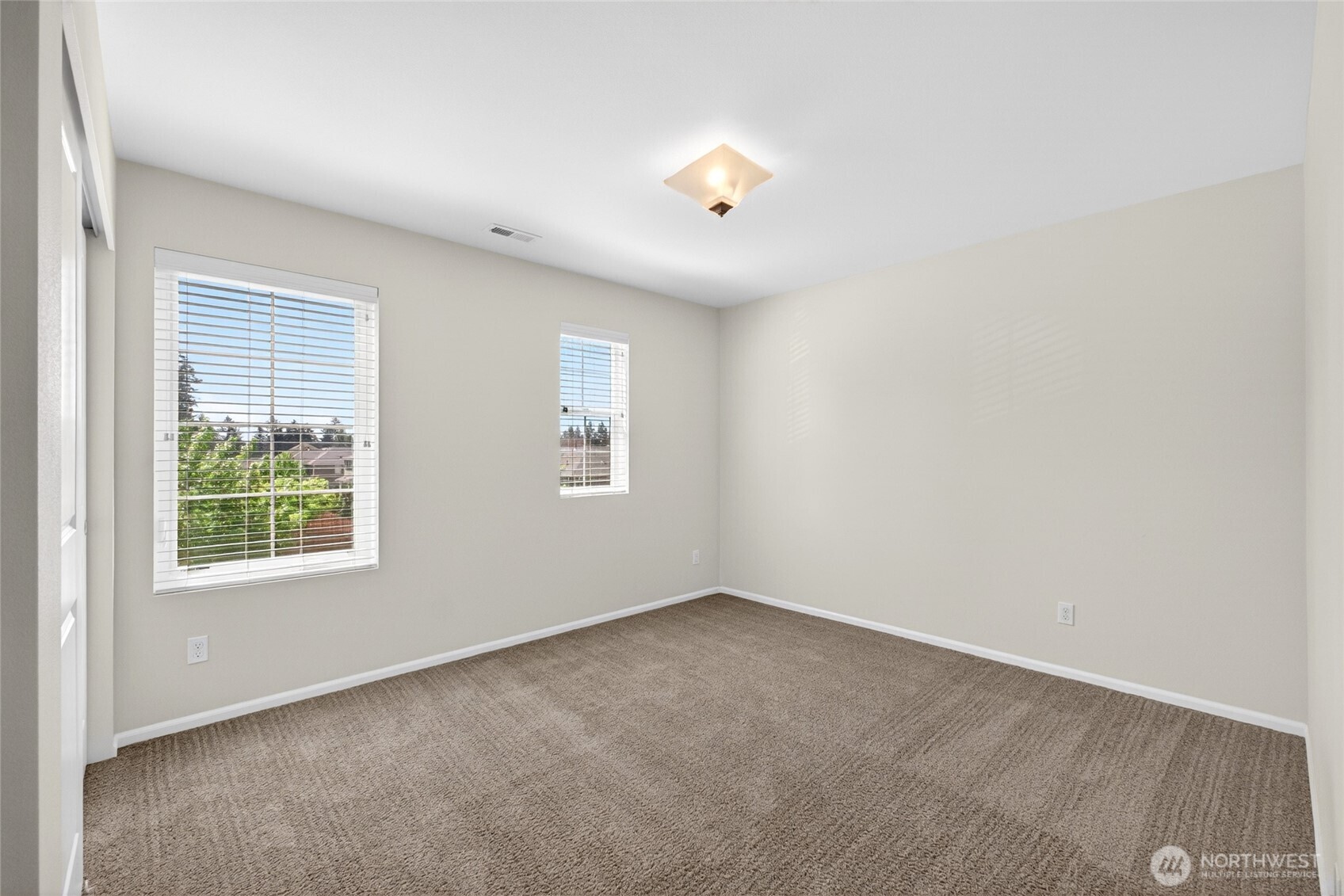 4932 S 322nd Street , Auburn, WA 98001