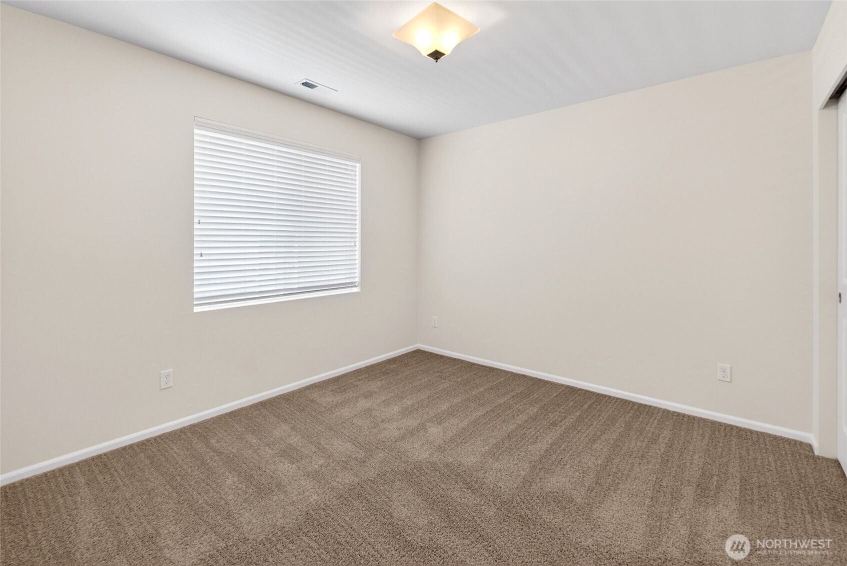 4932 S 322nd Street , Auburn, WA 98001
