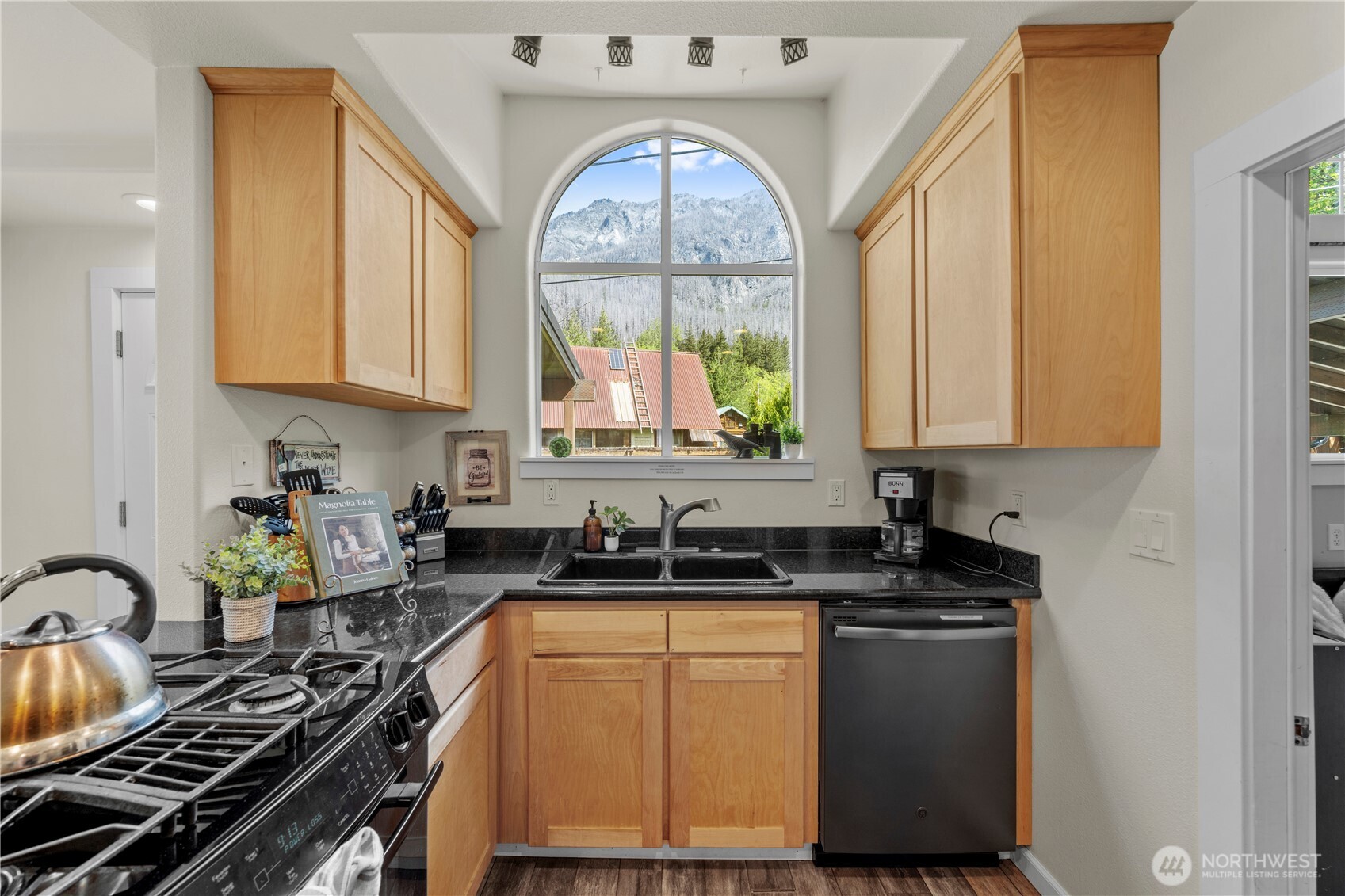 14616 681st Avenue NE, Baring, WA 98224