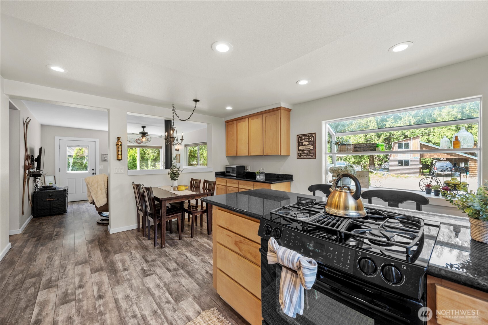 14616 681st Avenue NE, Baring, WA 98224