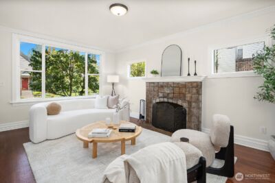 715 N 72nd Street , Seattle, WA 98103 - Photo 2