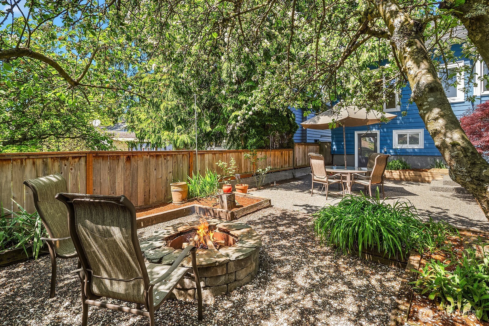 715 N 72nd Street , Seattle, WA 98103