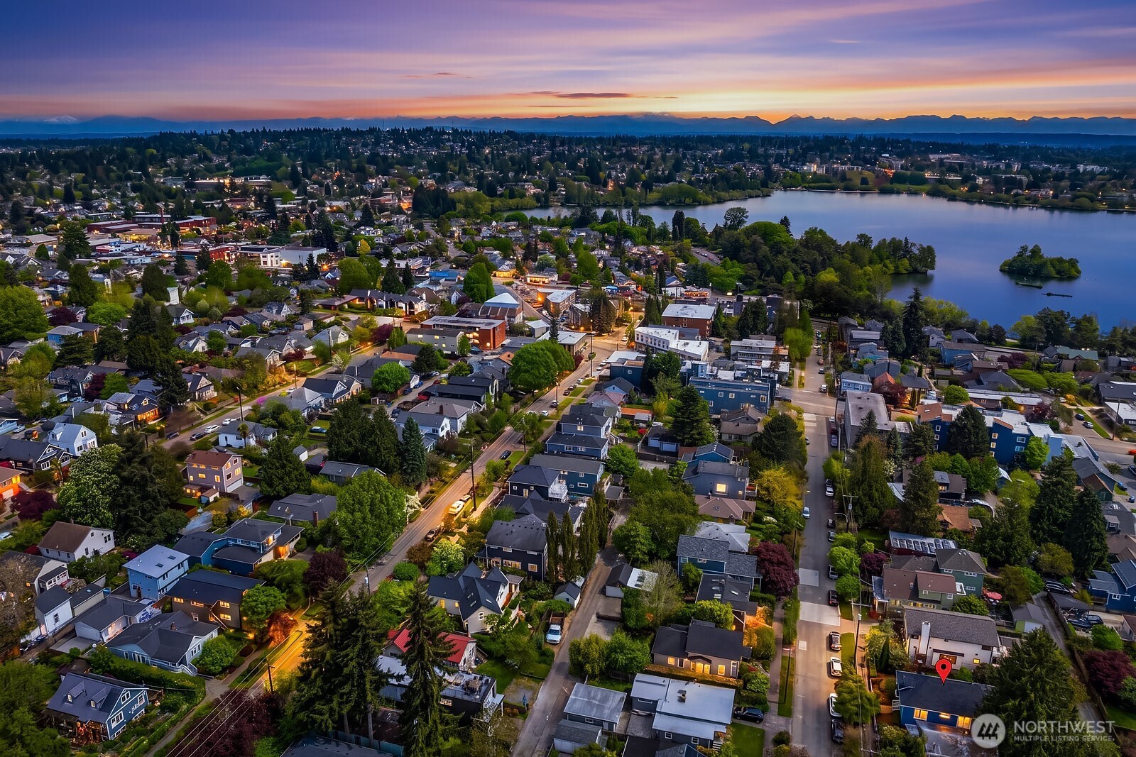 715 N 72nd Street , Seattle, WA 98103
