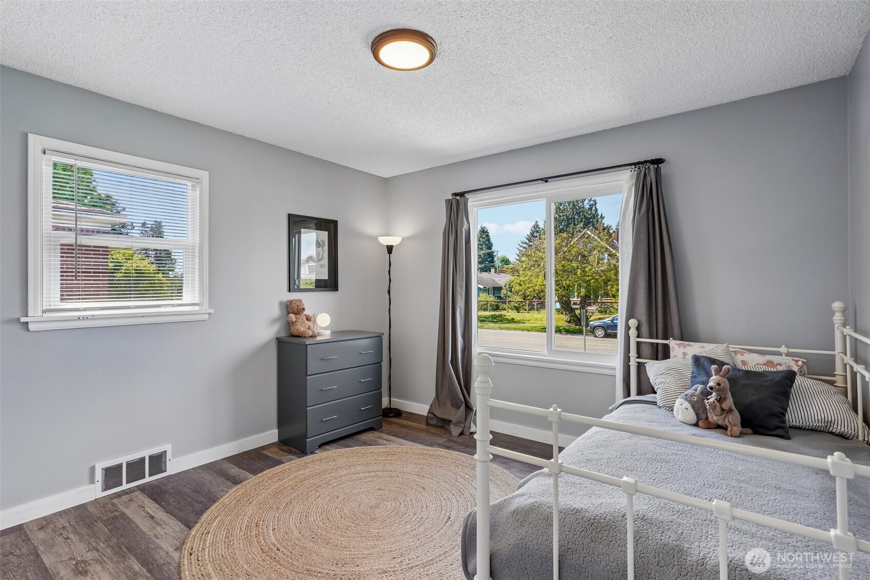 2319 S J Street , Tacoma, WA 98405