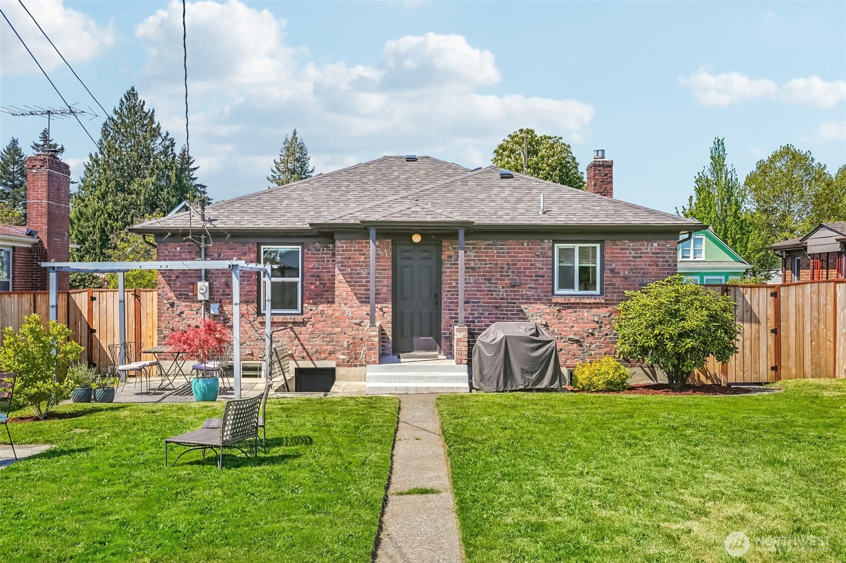 2319 S J Street , Tacoma, WA 98405
