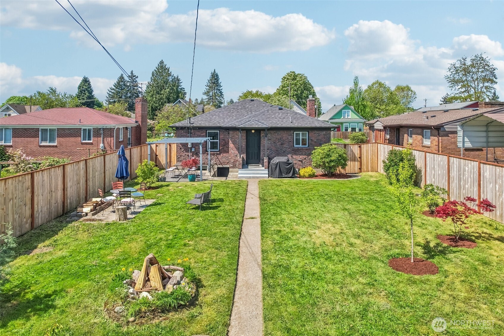 2319 S J Street , Tacoma, WA 98405