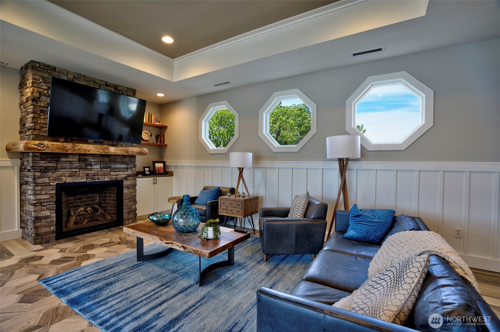 1350 W Woodin Avenue #WB6, Chelan, WA 98816