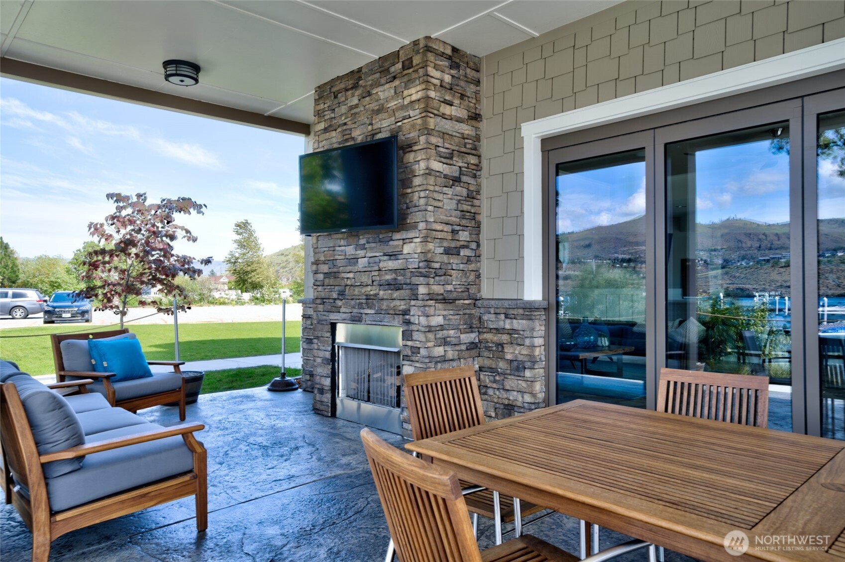 1350 W Woodin Avenue #WB6, Chelan, WA 98816