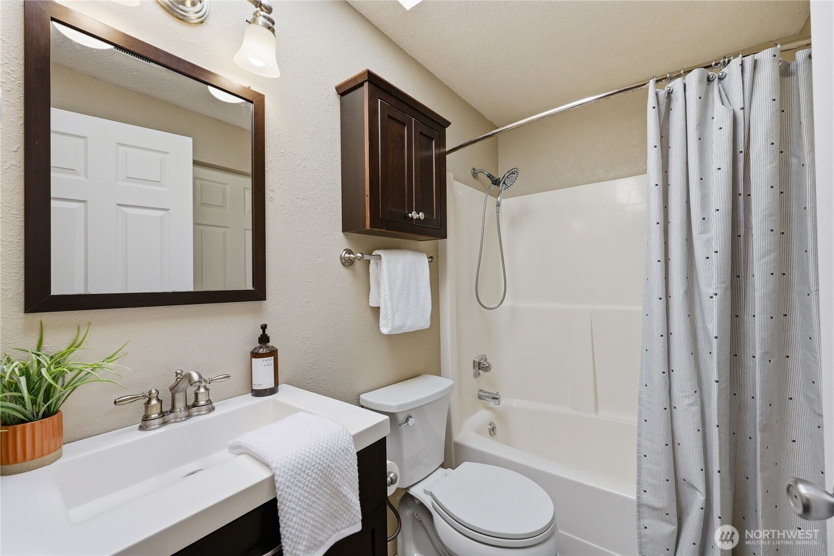 3806 NW Orilla Street , Poulsbo, WA 98370