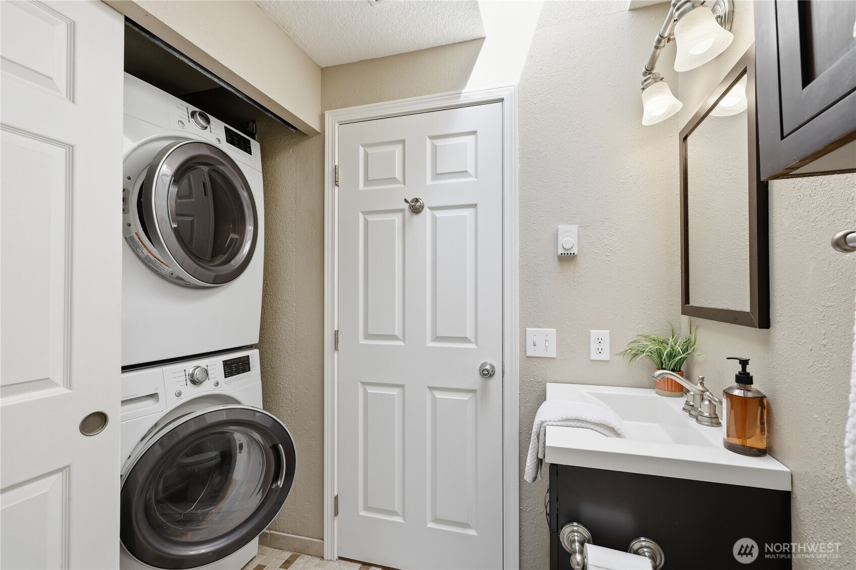 3806 NW Orilla Street , Poulsbo, WA 98370