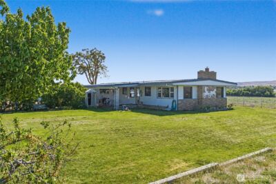 721 Rd 20 NE, Soap Lake, WA 98851 - Photo 2