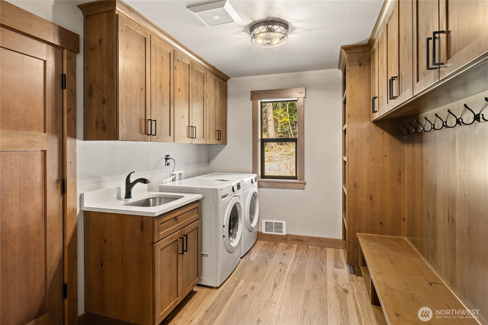 121 Bitterroot Lane , Ronald, WA 98940