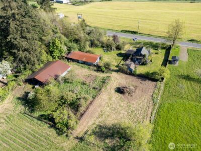 9326 James Rd SW, Rochester, WA 98579 - Photo 4