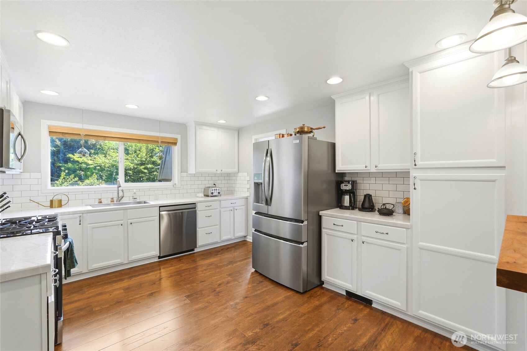 5208 191st Street SW, Lynnwood, WA 98036