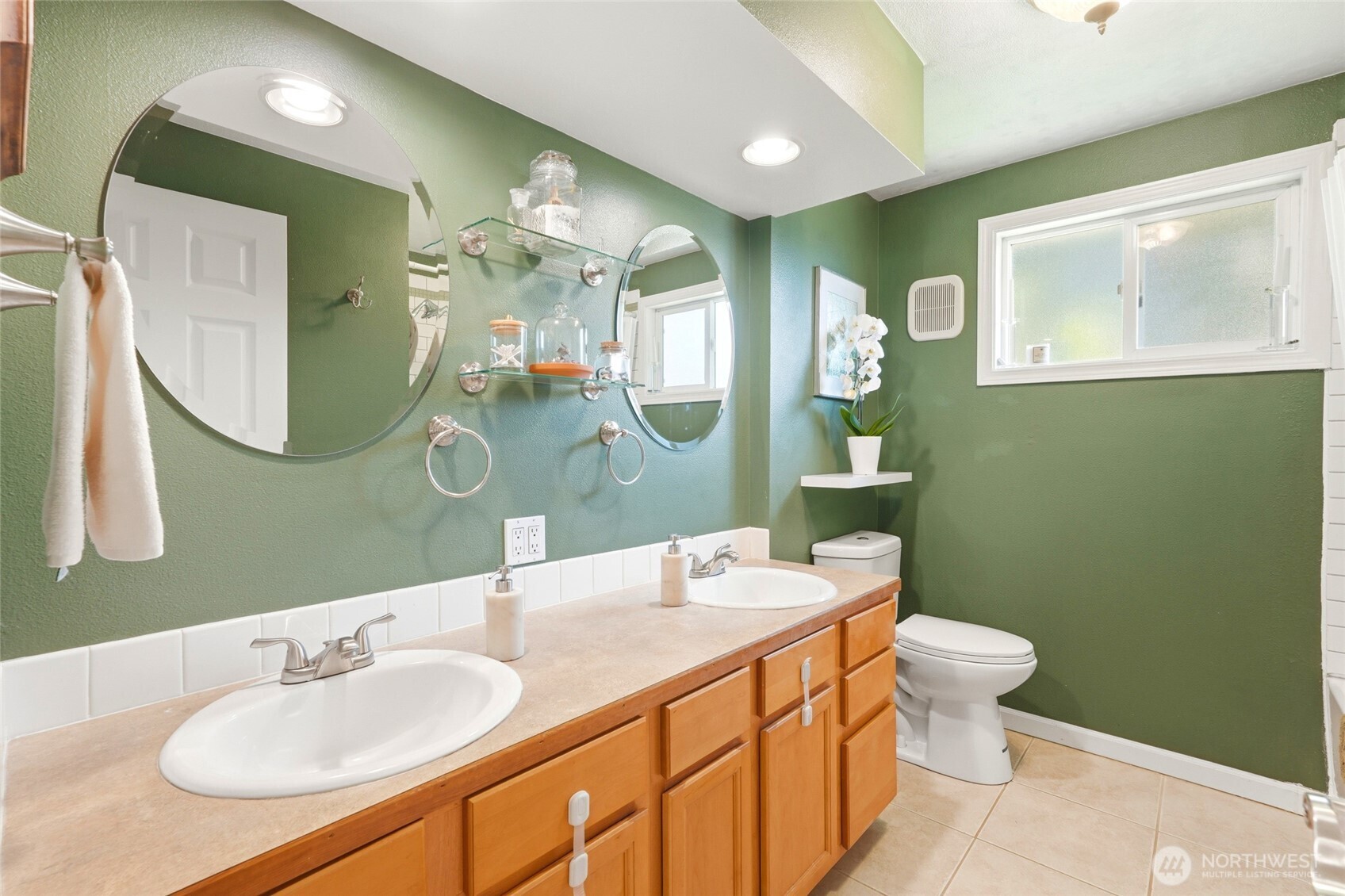 5208 191st Street SW, Lynnwood, WA 98036