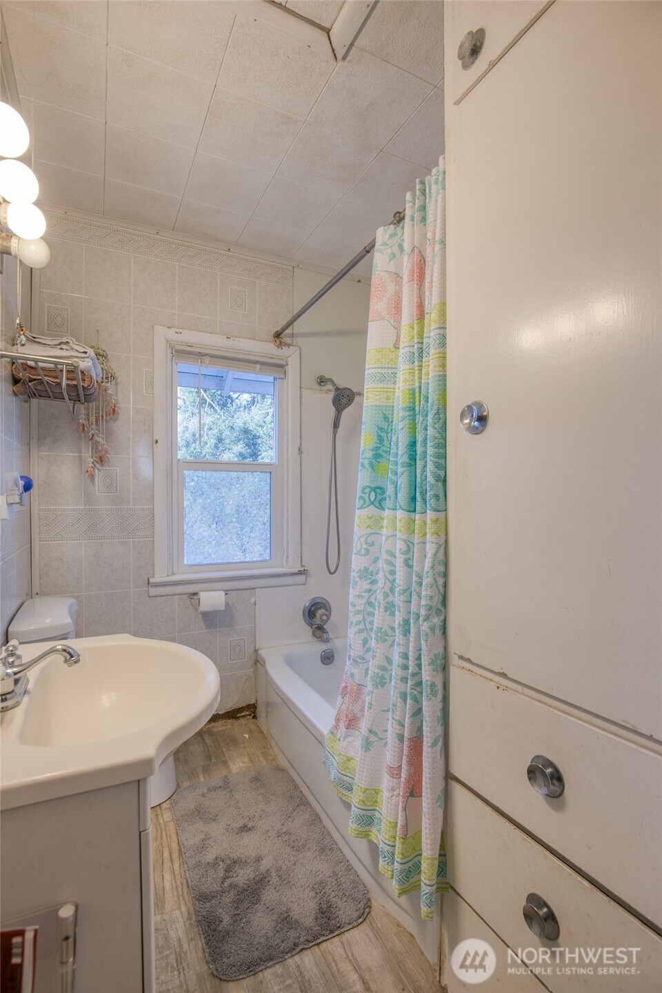 251 N Second Street , Toledo, WA 98591