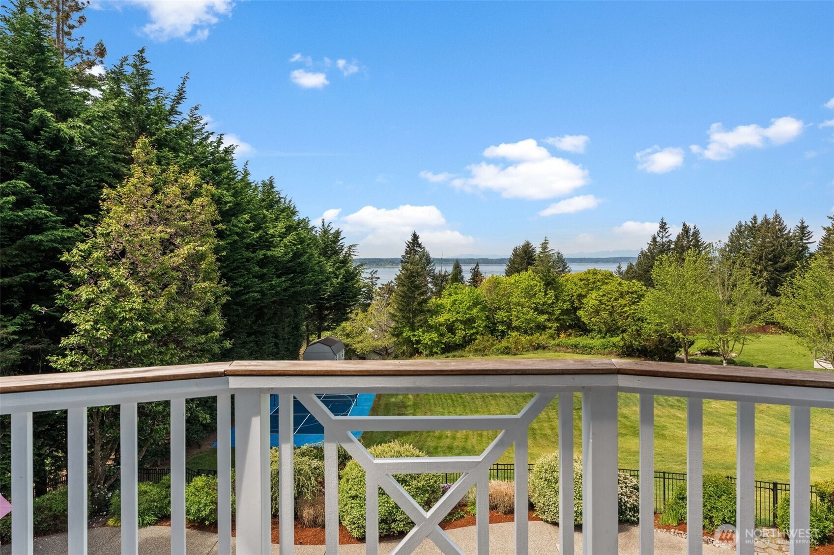543 Hyak Drive , Fox Island, WA 98333