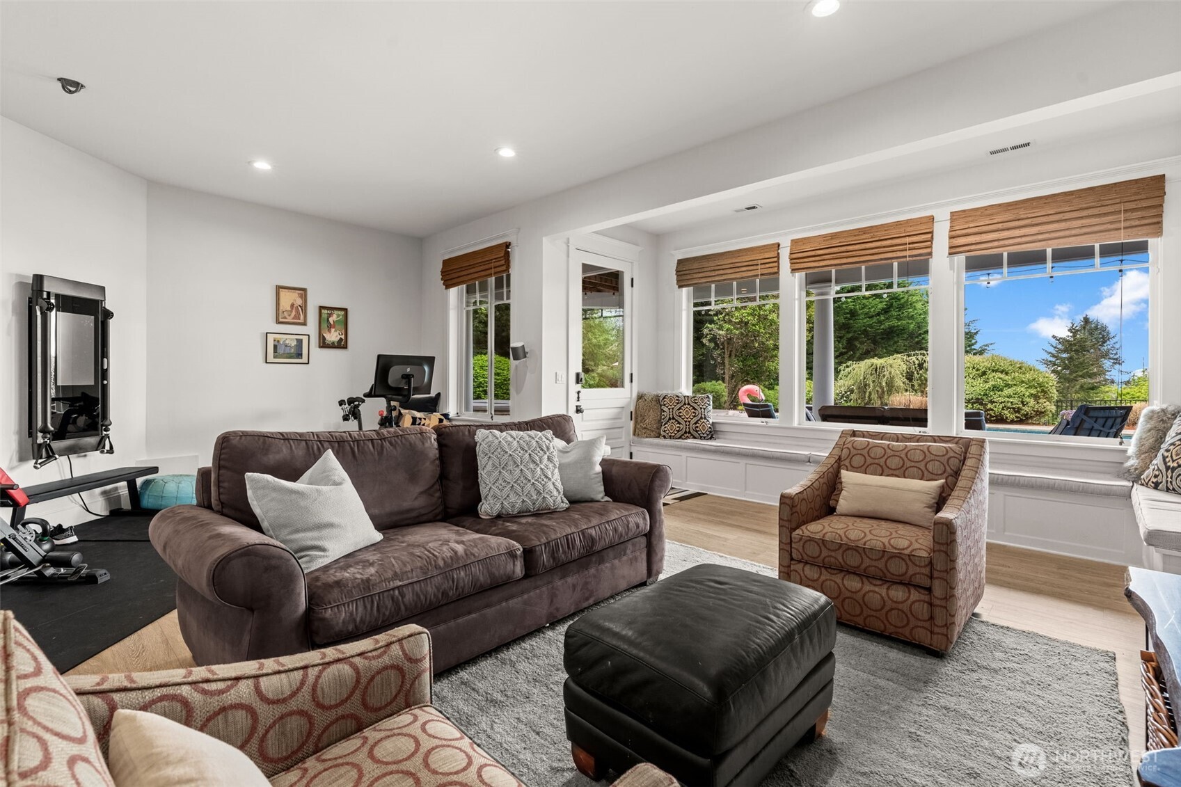 543 Hyak Drive , Fox Island, WA 98333