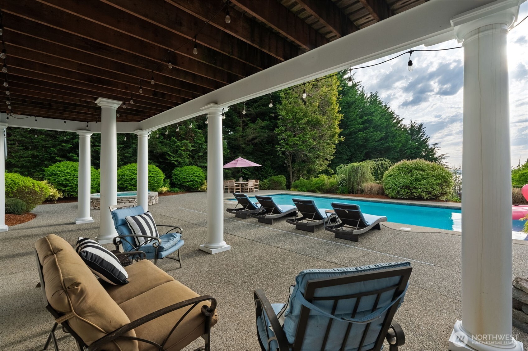 543 Hyak Drive , Fox Island, WA 98333