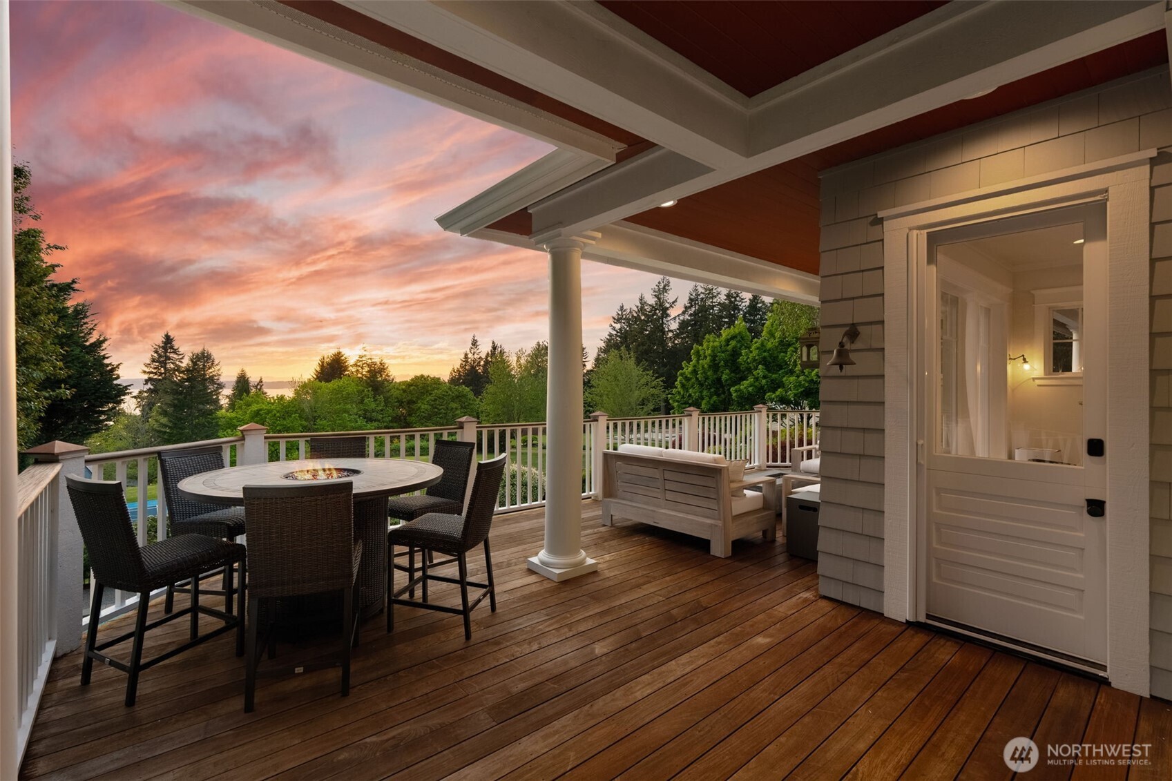 543 Hyak Drive , Fox Island, WA 98333