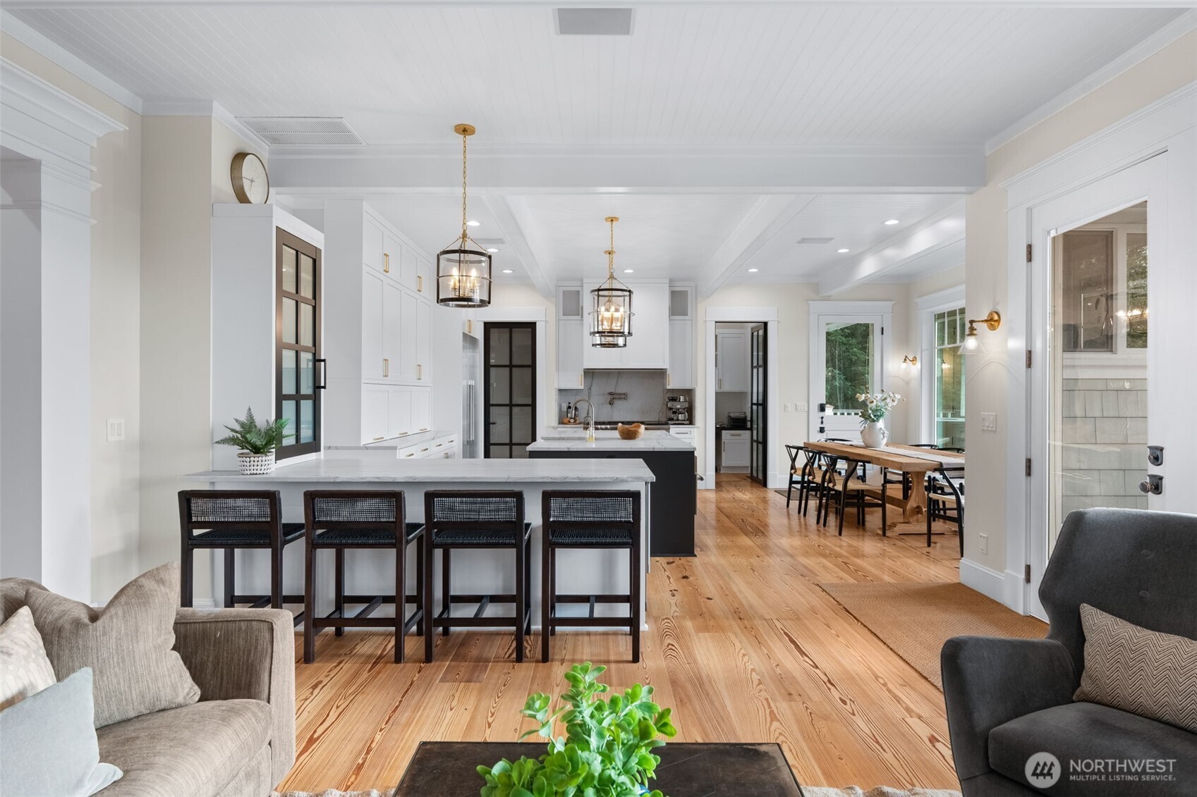543 Hyak Drive , Fox Island, WA 98333