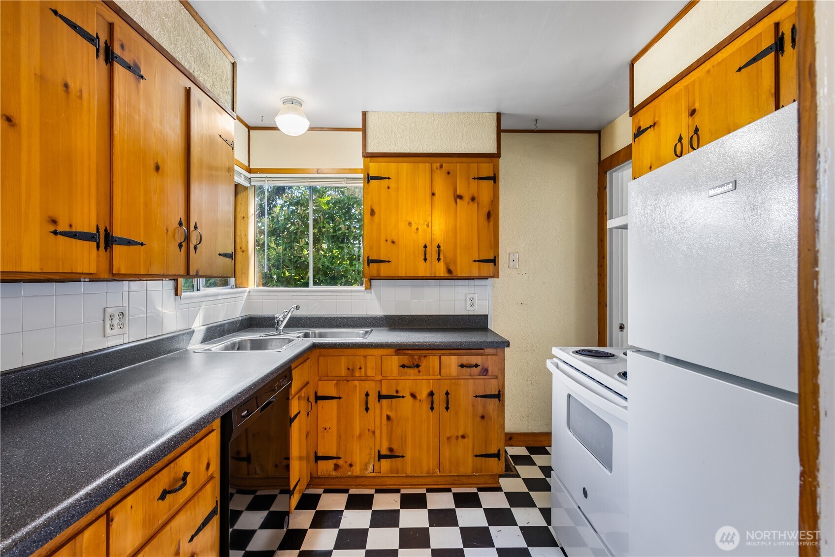 2701 NE 90th Street , Seattle, WA 98115